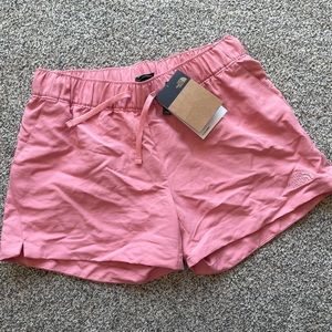 North Face Women’s Classic Short (Size S)